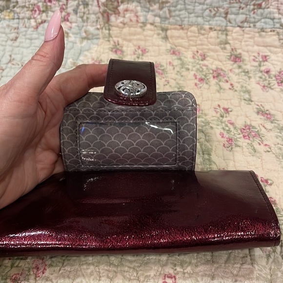 Brighton Paten Leather Wallet - Picture 6 of 7